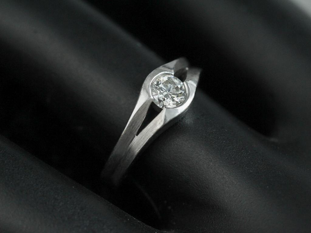 K白鑽戒戒指-女戒 0.35ct/1p
