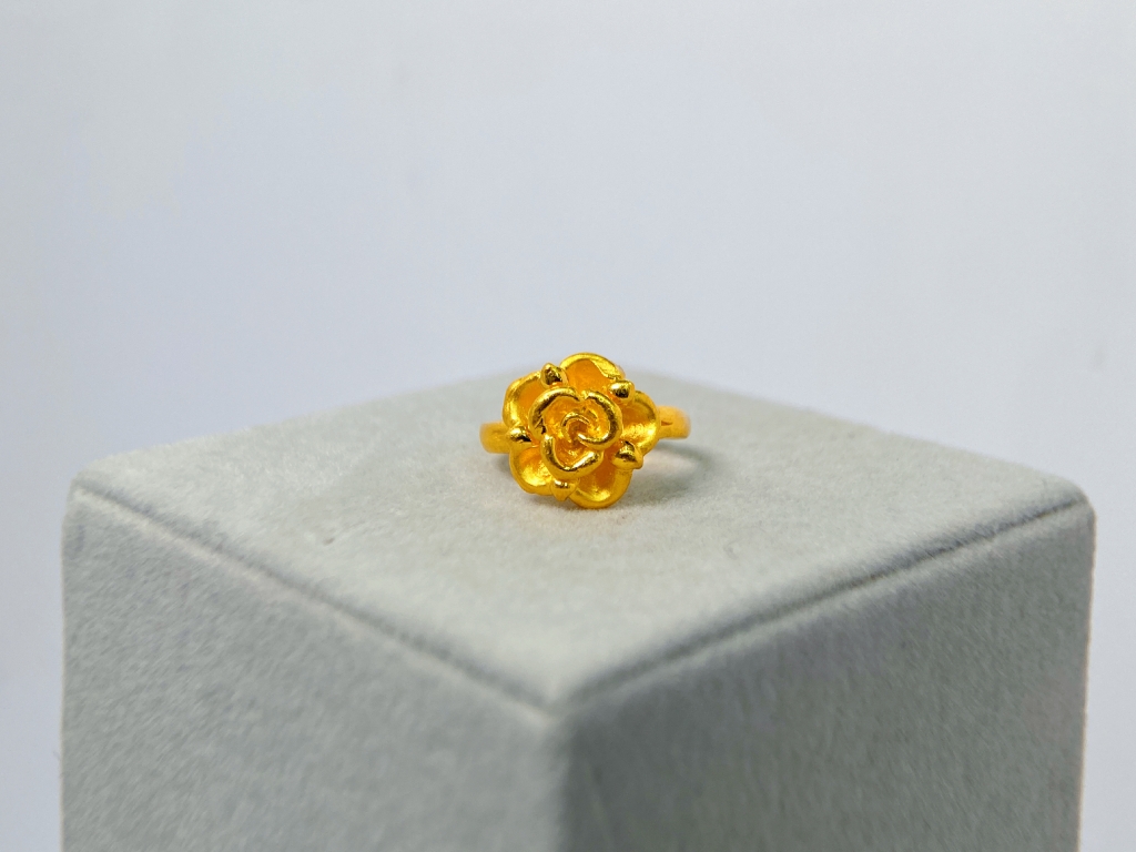 黃金立體花戒指1.69錢