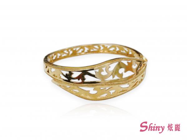 18K金簍空亮面手環 3.40錢 14.5CM
