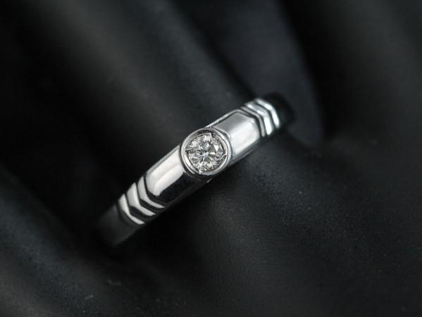 8K白女鑽戒 0.10ct/1P