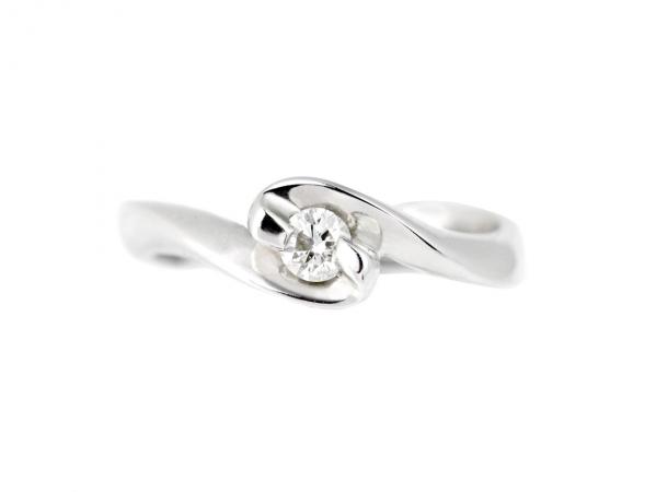 8K白鑽戒 0.11ct/1P