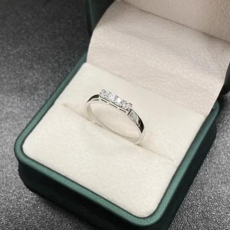 925純銀輕珠寶戒指-瑞亞