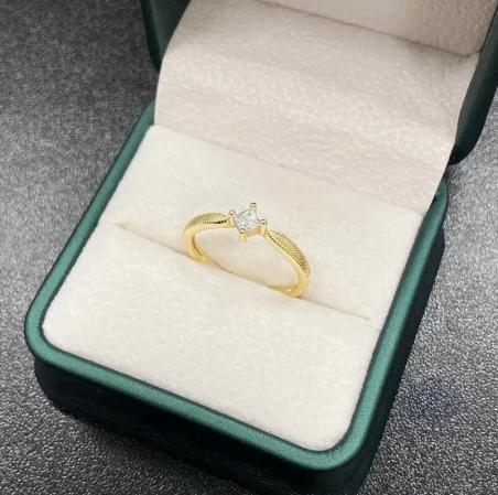 925純銀輕珠寶鑽戒-絲語之戀