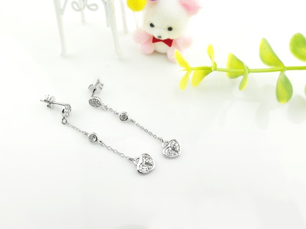 925純銀耳環-垂墜心型