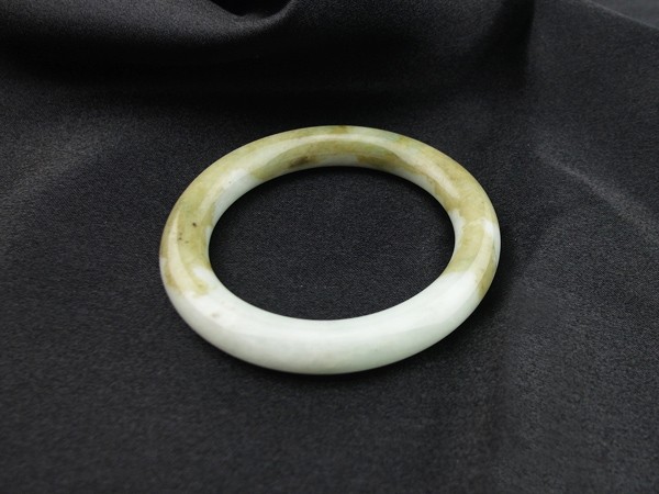 翠玉手鐲A貨 16