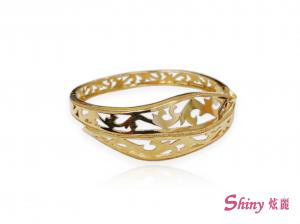 18K金簍空亮面手環 3.40錢 14.5CM
