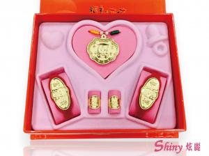 黃金彌月禮盒0.2錢 鎖片款-博士寶寶